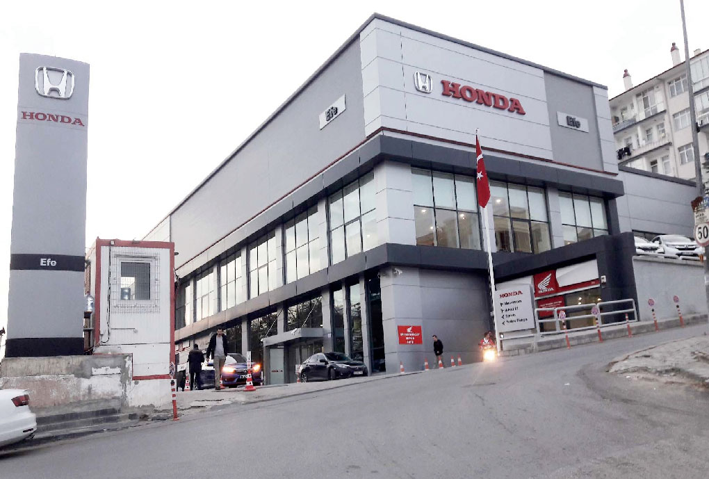 Efe Plaza - Honda